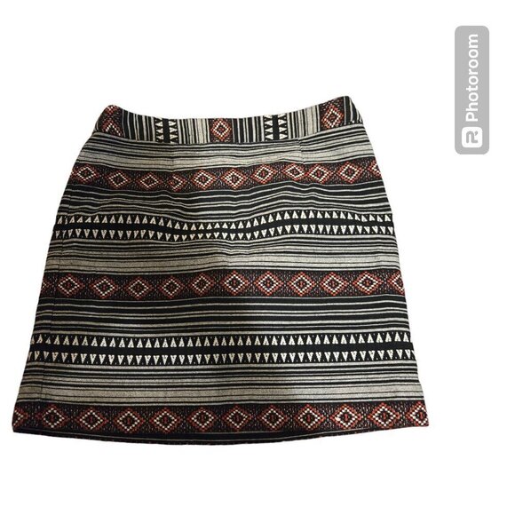 Forever 21 Contemporary Women's Teen Size Small Aztec Black/Red Back‎ zip… - Picture 1 of 6